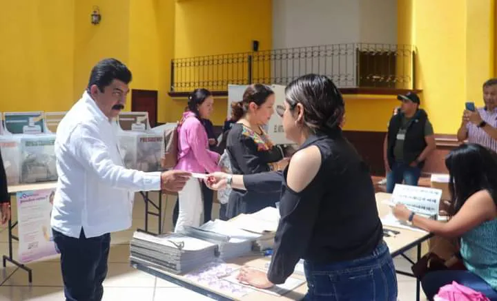 facebook_1717373828699_7203187919211570813