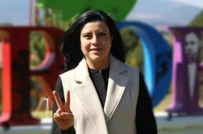 48EE538E-20F5-490D-8A1F-52D444DF98FD