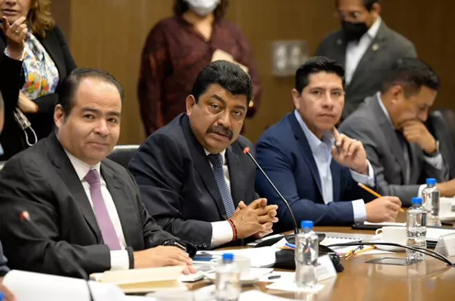 6EA2E47B-5365-4646-8875-18FEA32BCD21